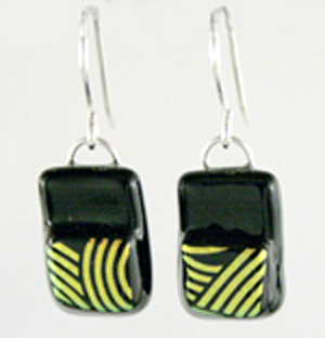 DCE-66 gold black stepped dichroic earrings DCE-66 gold black stepped dichroic earrings