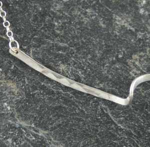 HAMMERED SILVER NECKLACE