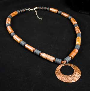 AGATE AND COPPER NECKLACE